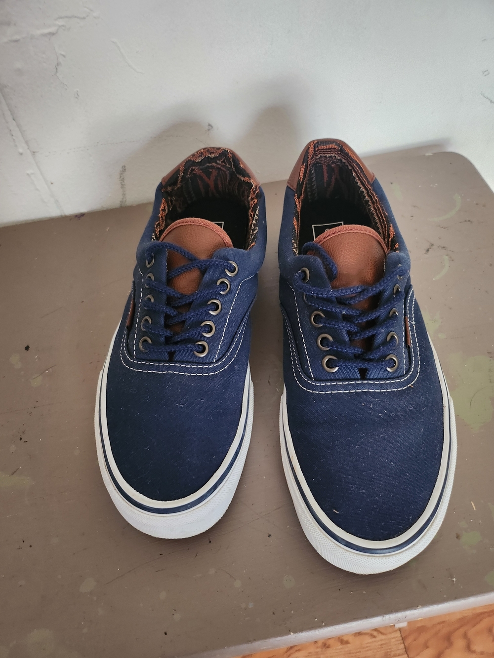 Vans Men's Navy Canvas Lace-Up Sneakers with Brown Accents